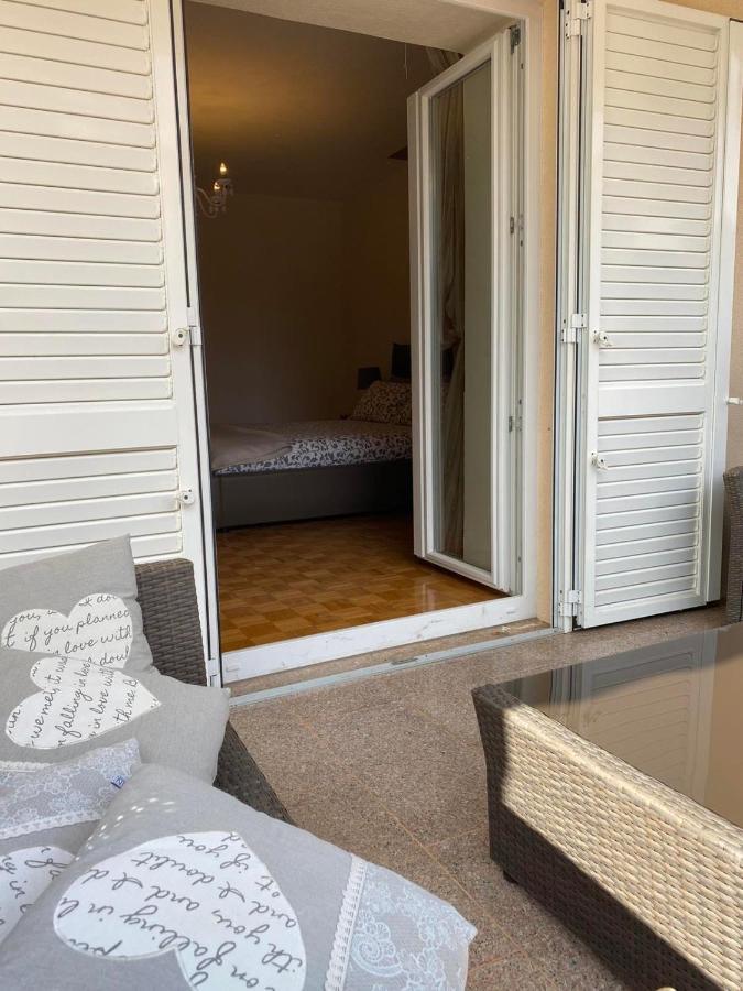 אומאג Apartments Barbara מראה חיצוני תמונה