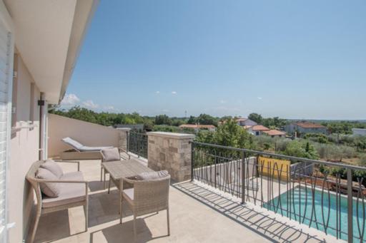 אומאג Apartments Barbara מראה חיצוני תמונה